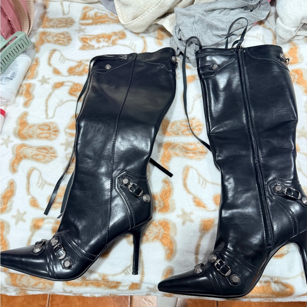 Elegant Black Leather Knee-High Boots